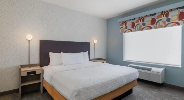 Люкс c 1 комнатой Home2 Suites By Hilton Altoona Des Moines