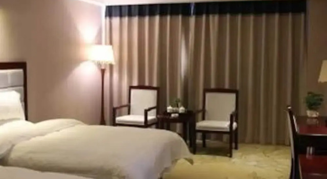Huize Manhai Hotel, Book Hotel Hoteller i Qujing med pool, Swimmingpool