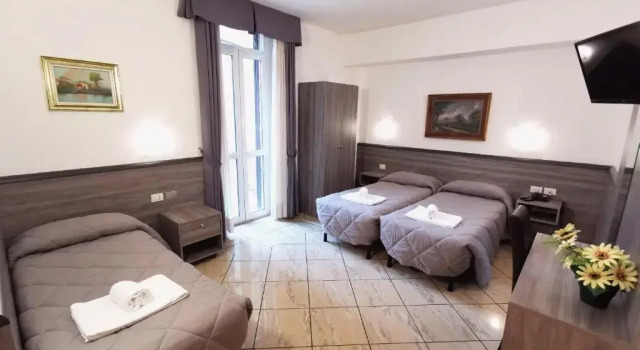 Трёхместный номер Hotel Brianza