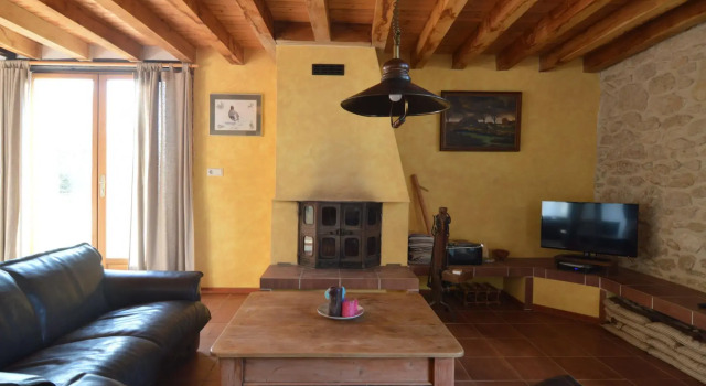 Cosy Holiday Home in Oussoy-en-Gatinais with Library, Rezerwuj Hotel Oussoy-en-Gatinais 