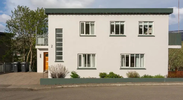 Bjarmó Guesthouse