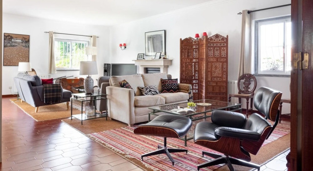 A​LTIDO Idyllic House w/Pool & Garden in Colares, Забронировать Отель Колареш Sintra-Cascais Natural Park