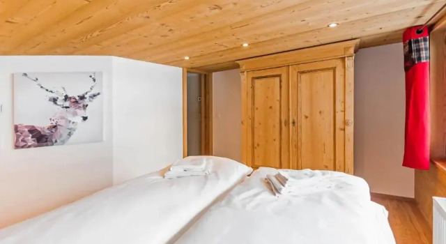 Chic Alpine Apartment for 5 - Perfect for skiers, Prenota Appartamento Hotel a Canton Berna con parcheggio, Parcheggio