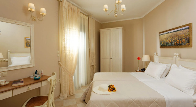 Полулюкс Ionia Suites