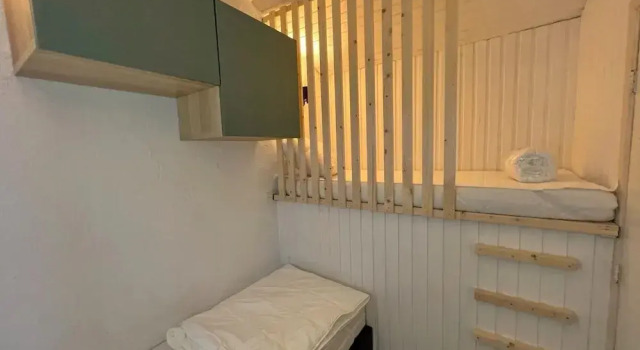 Bungalow in Virton Near Vallee de Rabais Lake, Забронировать Дом для отпуска Отели Виртон с парковкой, Парковка