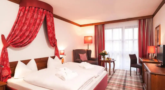 Двухместный номер Standard с балконом Hotel Fürstenhof
