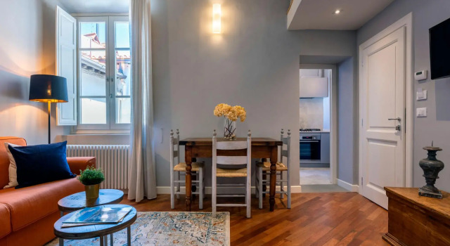 Nice 2 bedroom apartment in front of Pitti Palace. Piazza Pitti II, Забронировать Апартаменты/квартира Апартаменты Флоренции, рядом с Площадь Кафедрального собора, Апартаменты/квартира