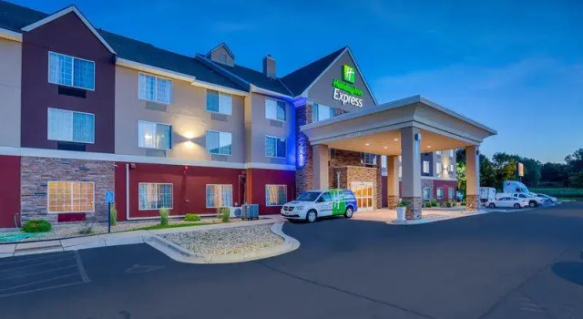 Люкс Holiday Inn Express St. Paul South - Inver Grove Heights by IHG