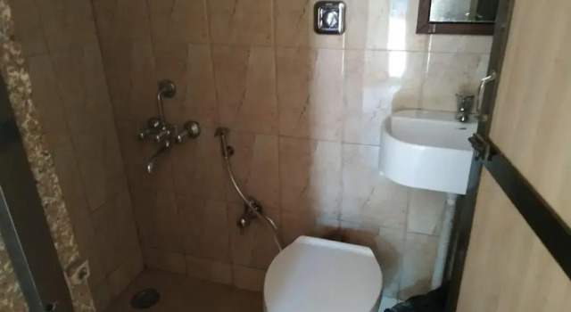 Тент с видом на бассейн Westend Hotel