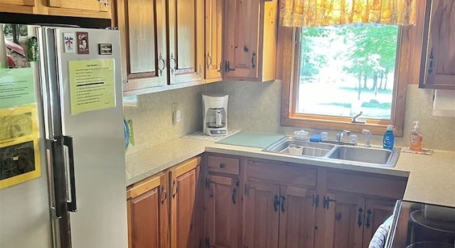Коттедж Camp Dragonfly Limit 10 3 Bedroom Home by RedAwning
