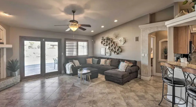 Lake Havasu City House w/ Fire Pit, Pool & Spa!, Забронировать Отель Лейк-Хавасу-Сити штат Аризона