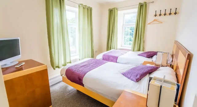 Dunraven hotel, Varaa Hotelli Blaencwm Cardiff