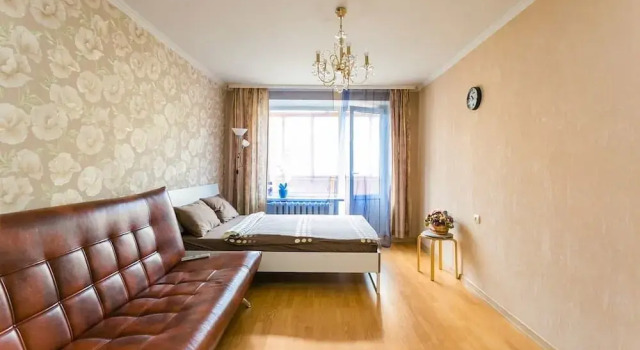Apartment on Sedova 7-2
