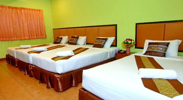 The Pine Resort (SHA Extra Plus), Rezervovat Lázně / Resort Hotely v Pathumthani Province s bazénem, Bazén