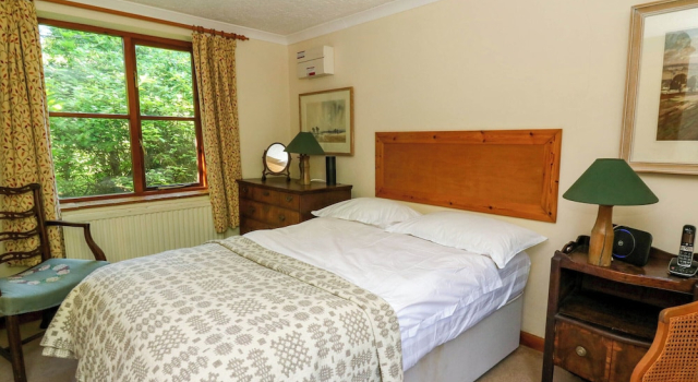 Penfeidr, Rezervasyon Otel Nevern Glamorgan