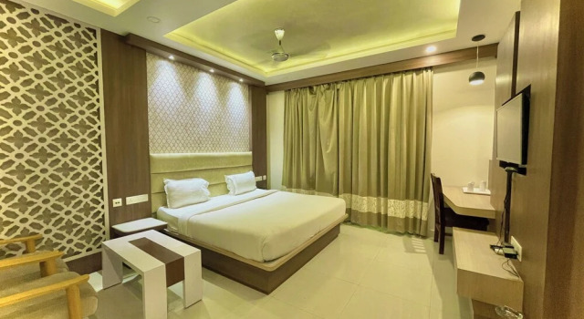 Номер Deluxe Hotel KUBER PALACE - Sea beach & Temple