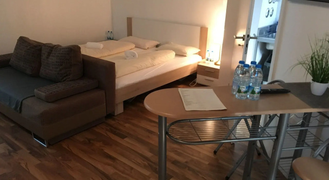 Kn Kahtan Boarding House
