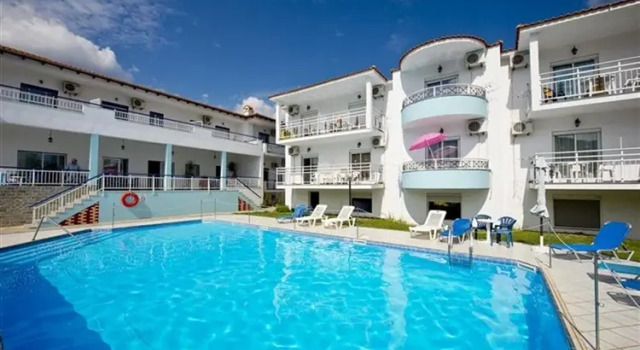 Suzie Studios, Prenota Hotel Hotel a Kinira con piscina, Piscina