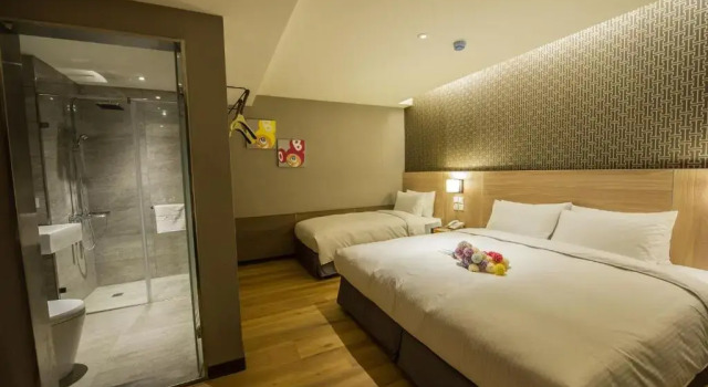 Трёхместный номер Deluxe Lucky Apple Hotel
