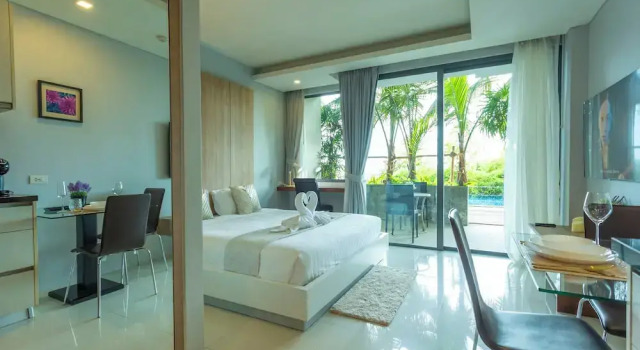 Luxury Everything Walking Distance c112