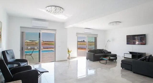 Villa Sienna AQ Ga98