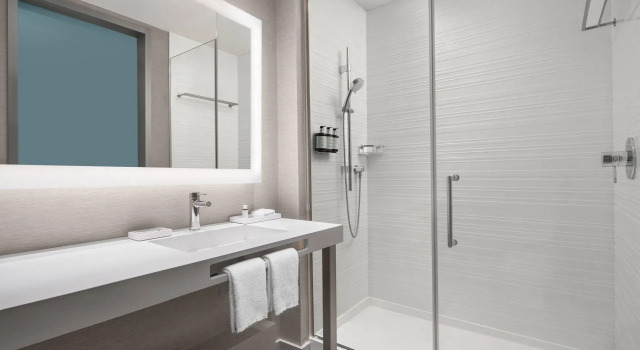 Двухместный номер Standard AC Hotel by Marriott Santa Rosa Sonoma Wine Country