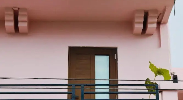 Room 12: Sunlit Balcony Stay w/ Free Parking | Calle Cerra, Забронировать Отель Сантурсе Вьехо Сан-Хуан