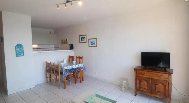 Appartement Sète, 2 pièces, 4 personnes - FR-1-472A-157, Забронировать Апартаменты/квартира Отели Сета с бассейном, рядом с Церковь Девы Марии из Ла-Салетта, Бассейн