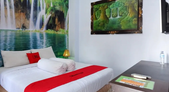 Garudha Hotel by RedDoorz
