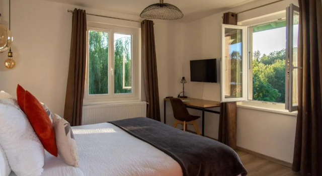 Amodo Lodge - Maison dhôtes, Забронировать Отель «постель и завтрак» Сен-Поль-ан-Шабле Южный берег Женевского озера