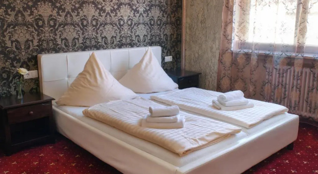 Hotel Krone, Забронировать Отель Фризенхайм Шварцвальд