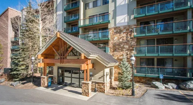 Trails End by Ski Colorado, Rezerwuj Apartament Hotele w Vail Ski z basenem, Basen