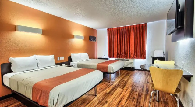 Четырёхместный номер Standard Motel 6-Columbus, OH - West