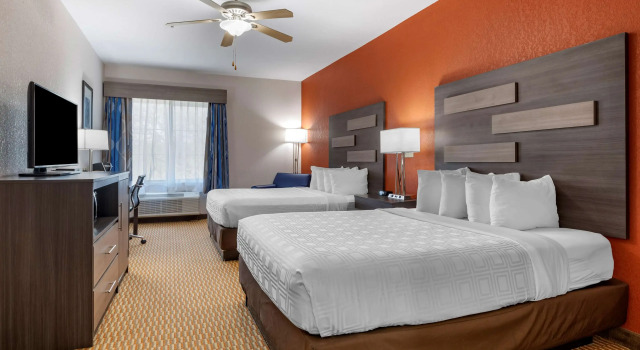 Четырёхместный номер Standard Best Western Palo Duro Canyon Inn & Suites