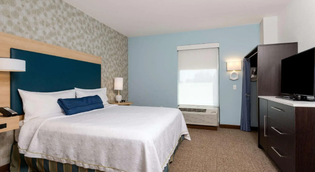 Двухместный люкс c 1 комнатой Home2 Suites by Hilton Charlotte University Research Park