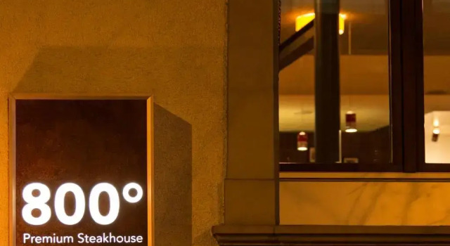 easyHotel Basel City - contactless self check-in