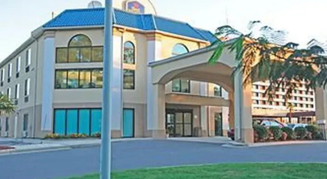 Номер Deluxe Best Western Carowinds