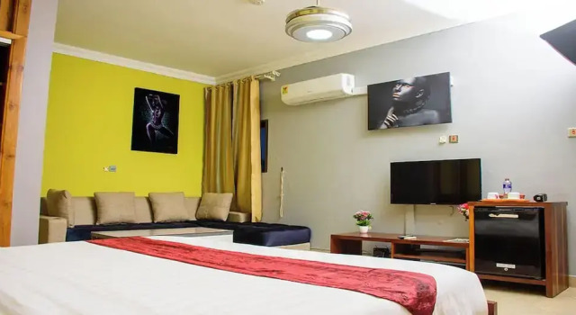 Двухместный номер Deluxe с балконом и с видом на город Triple Hill Hotel
