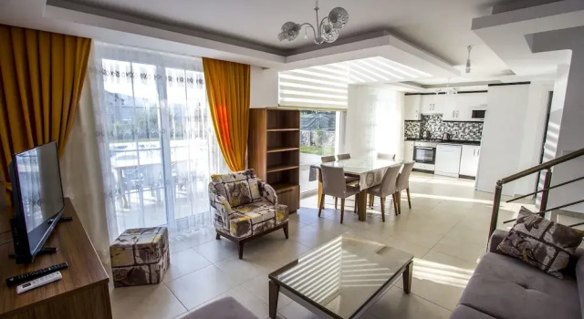 Villa Frezya by Villamnet
