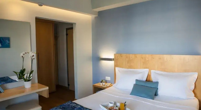Одноместный номер Standard Kronos Hotel