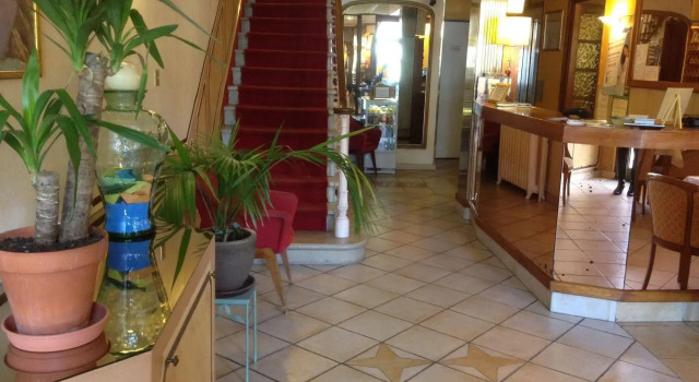 Au Nouvel Hotel