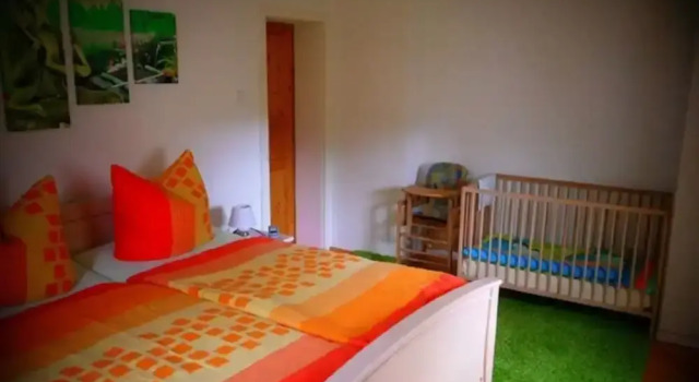 Апартаменты Classic с 2 комнатами с балконом и с видом на сад Ferienwohnung im Erzgebirge in Gelenau