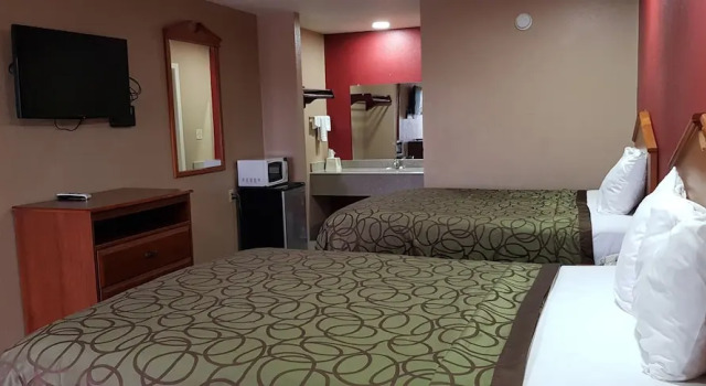 Четырёхместный номер Standard Deluxe Inn