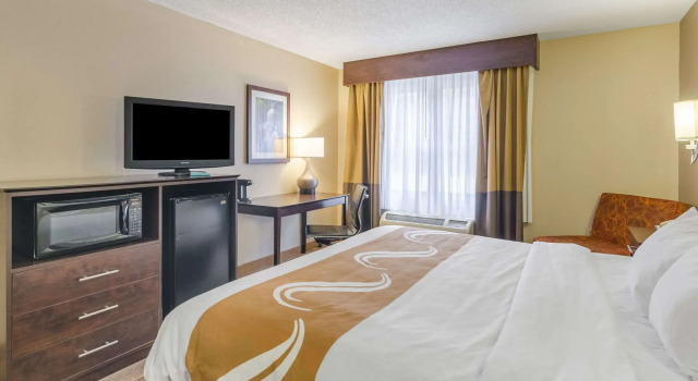 Двухместный номер Standard Quality Inn Radford-West Blacksburg I-81