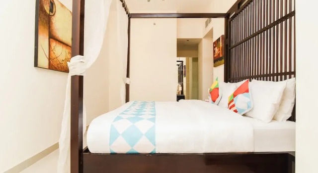 OYO 243 Home Marina Suites 1BR, Забронировать Отель Отели Эмирата Дубая с завтраком, рядом с Станция метро Jumeirah Lake Towers, Завтраки