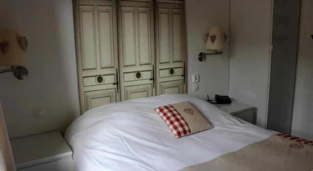 Номер Standard A la Maison Rouge Hôtel & Restaurant