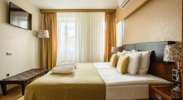 Люкс Avalon Hotel & Conferences
