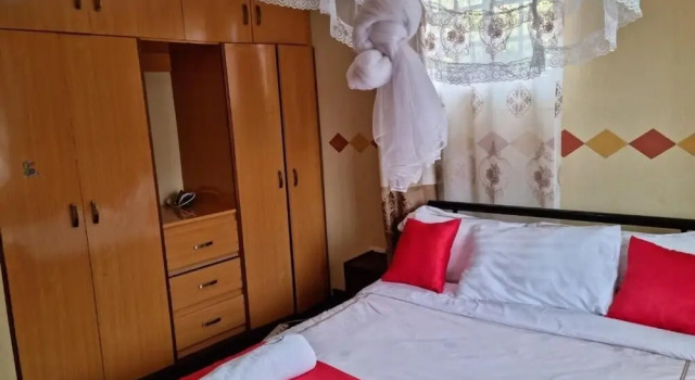 Lux Suites Weavers Haven Guest House, Rezervovat Penzión Hotely v Nakuru County s parkováním, Parkování