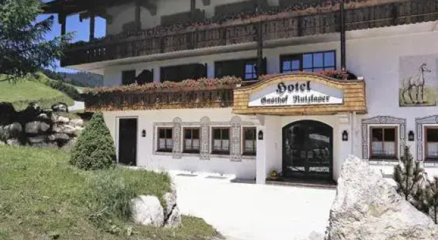 Hotel-Gasthof Nutzkaser, Varaa Hotelli Hotellit Baijeri pysäköinnillä, Pysäköinti