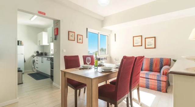 Bays Secrets Apartment by Atlantic Holiday
